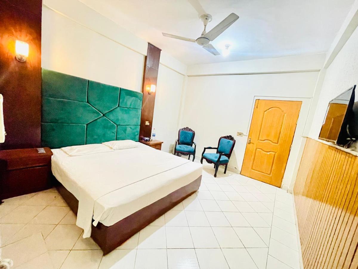 Hotel New Mid City Multan Eksteriør bilde