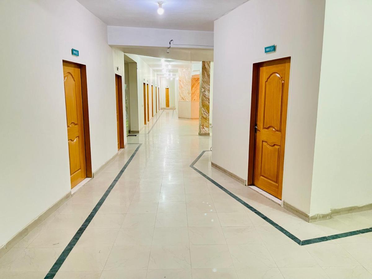 Hotel New Mid City Multan Eksteriør bilde